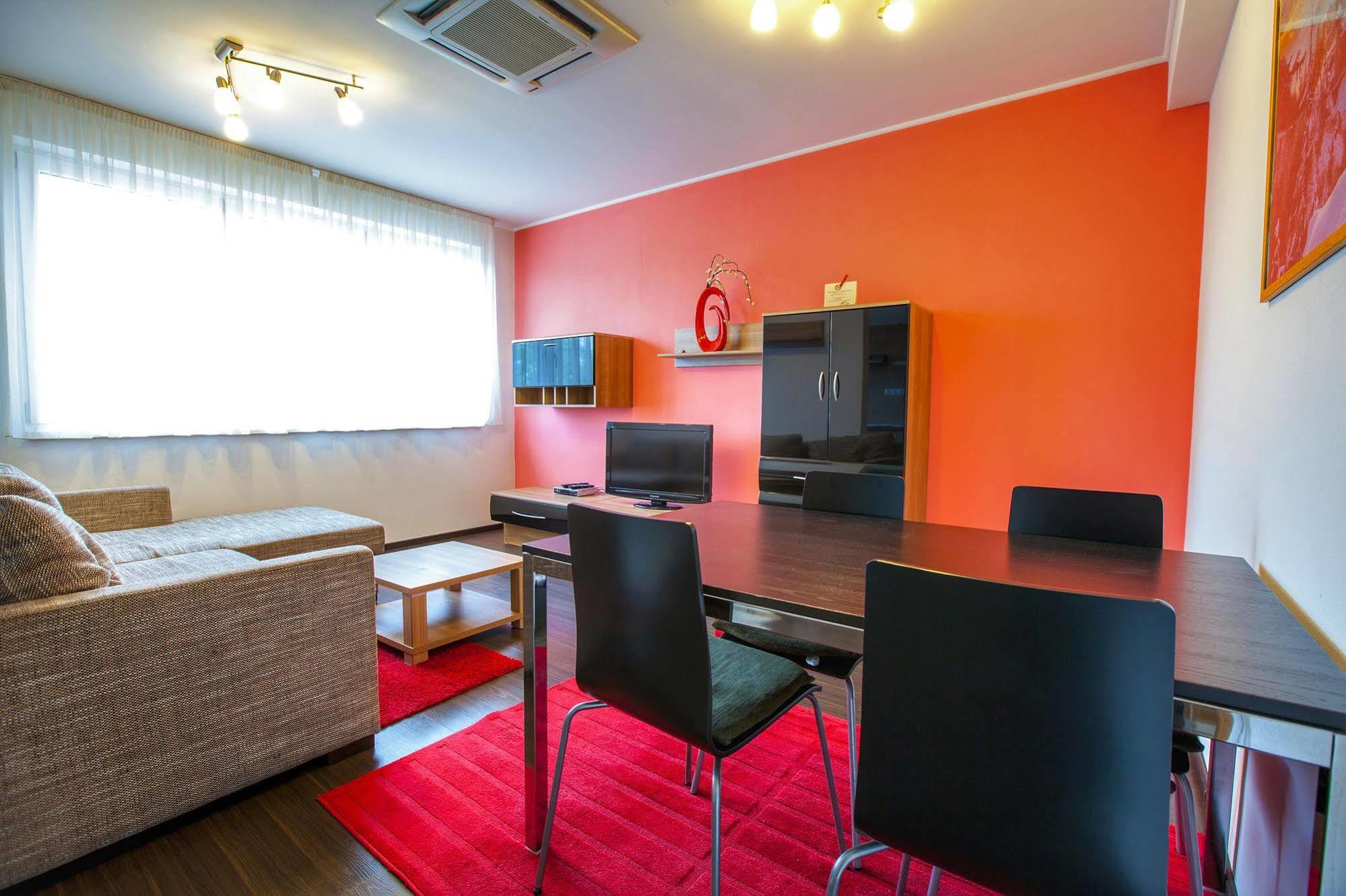 Fine Restaurant & Apartments Malacky Zewnętrze zdjęcie